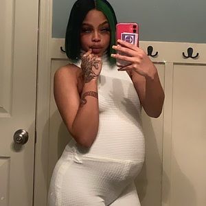 Meet your Posher, Sakile